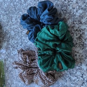 XL Curlfriend Collective silk scrunchies